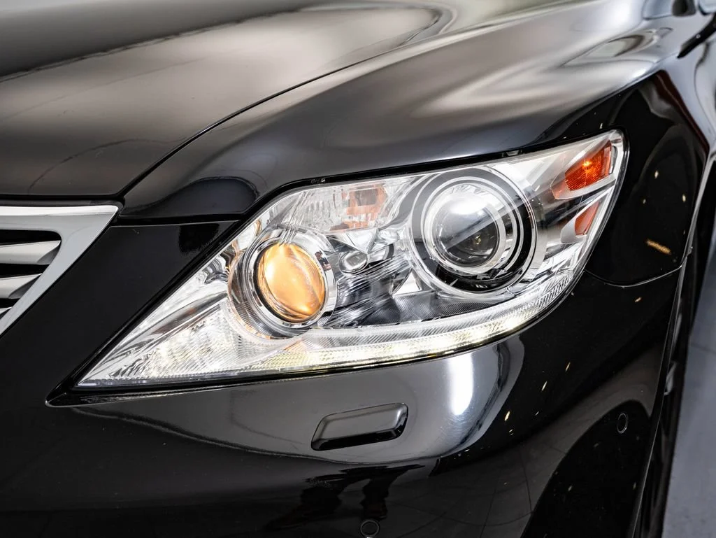 Used 2011 Obsidian Lexus 460 image 15