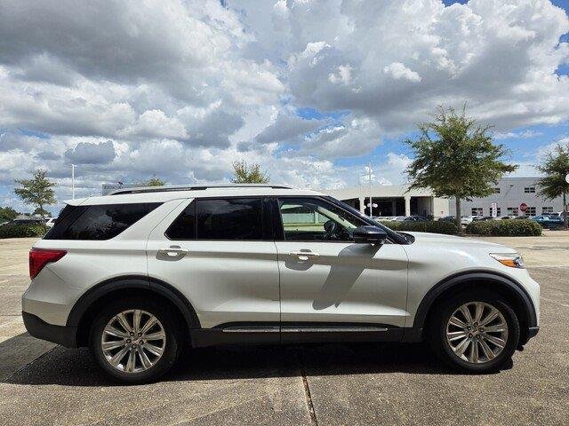 Used 2020 Star White Metallic Tri-Coat Ford Limited image 4