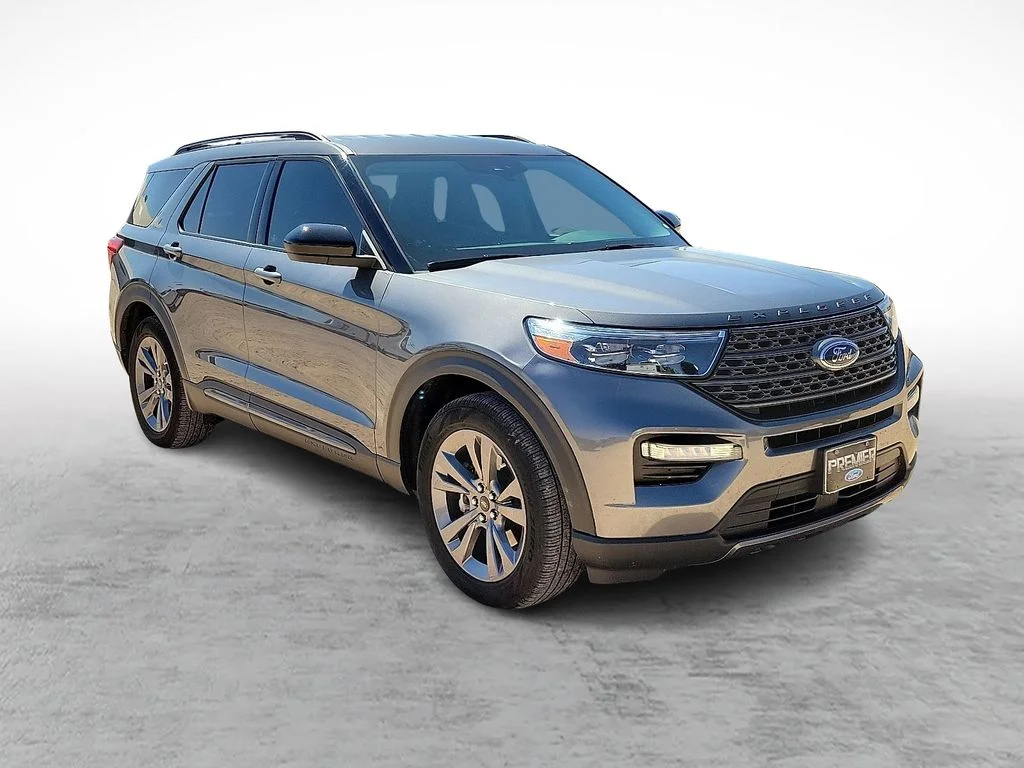 2022 Ford Explorer XLT RWD's photo