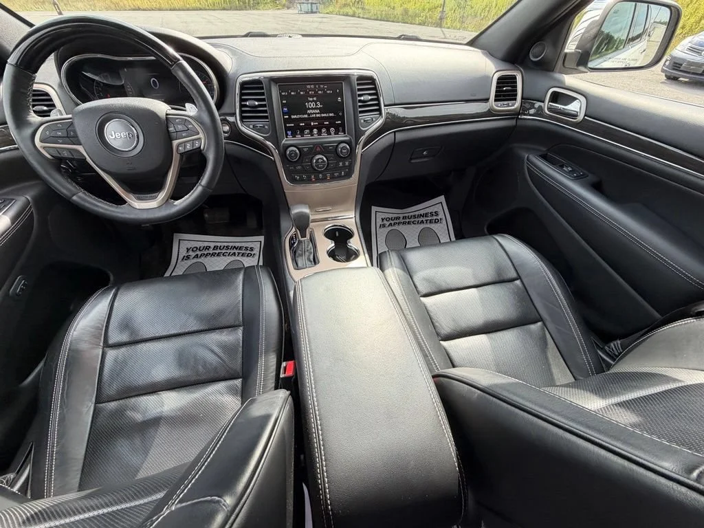 Used 2017 Bright White Clea Jeep Overland image 11