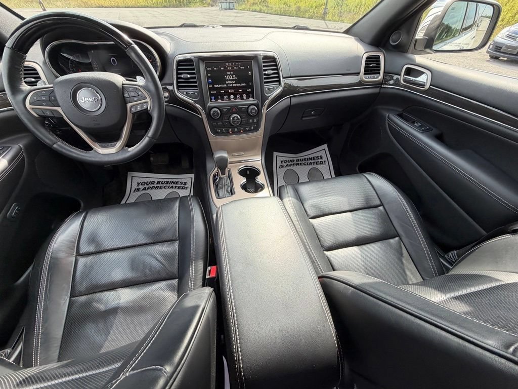 Used 2017 Bright White Clea Jeep Overland image 11