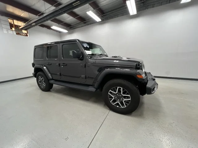 2025 Jeep Wrangler 4-Door Sahara - Photo 9