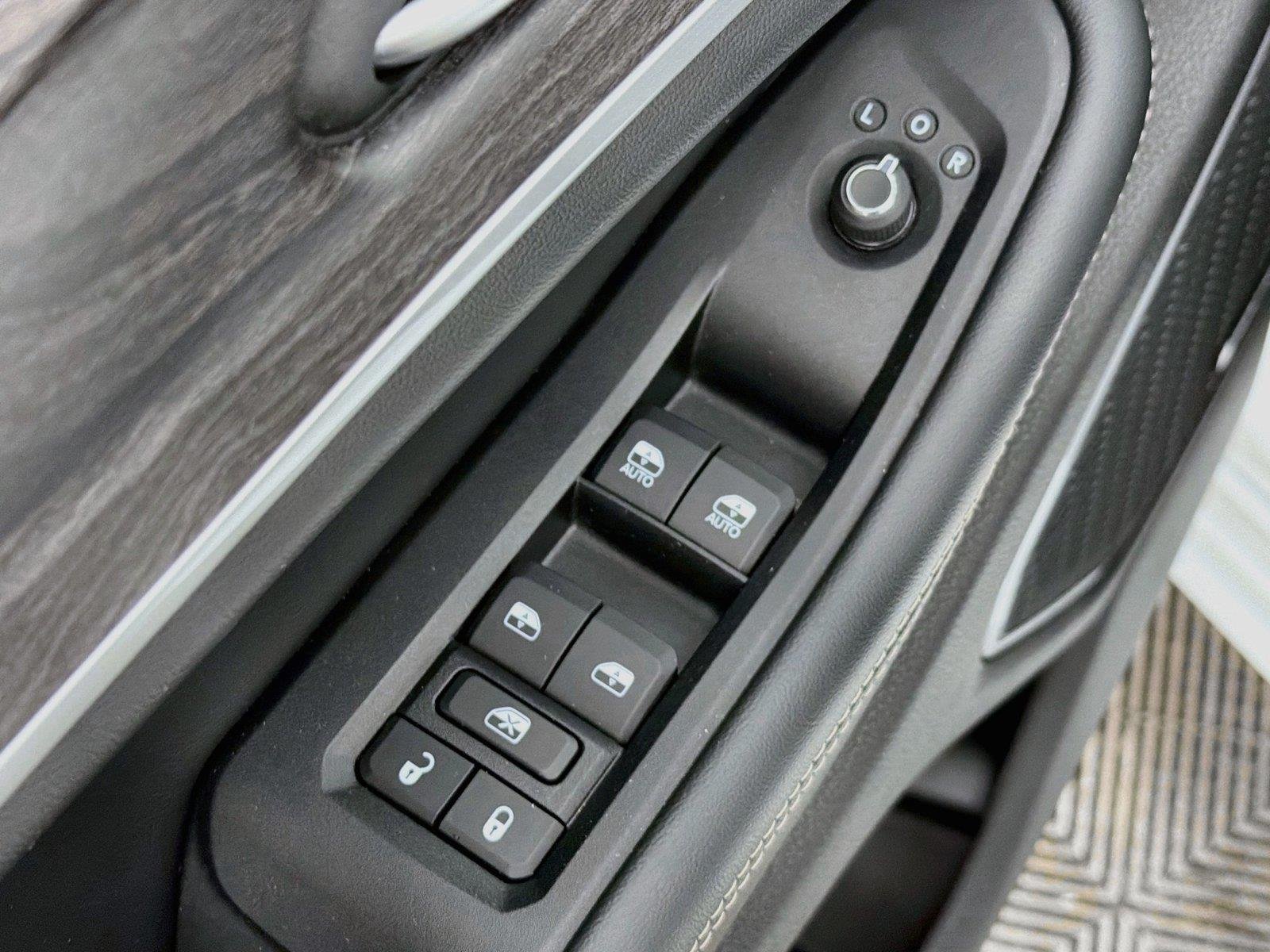 Used 2023  Jeep 30th Anniversary image 24