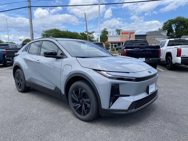 2026 Toyota C-HR SE