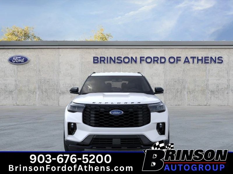New 2026 Star White Metallic Tri-Coat Ford ST-Line image 6