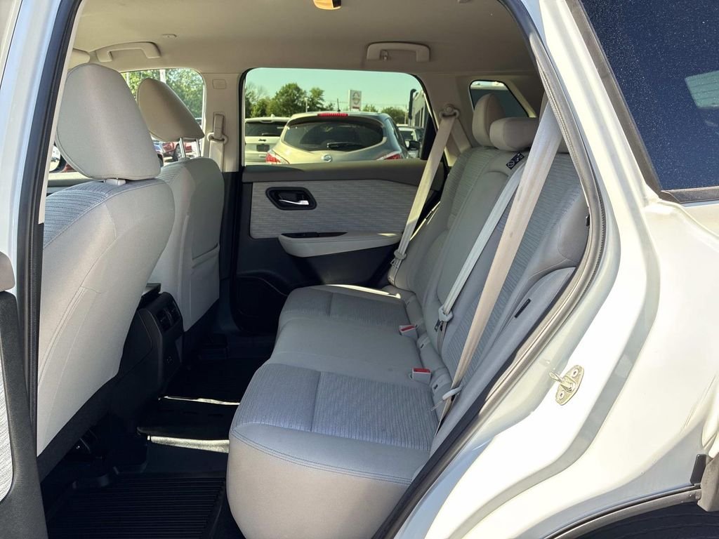 Used 2023 White Nissan SV image 14