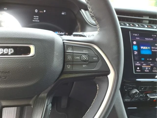 Used 2025 Black Jeep Altitude image 26