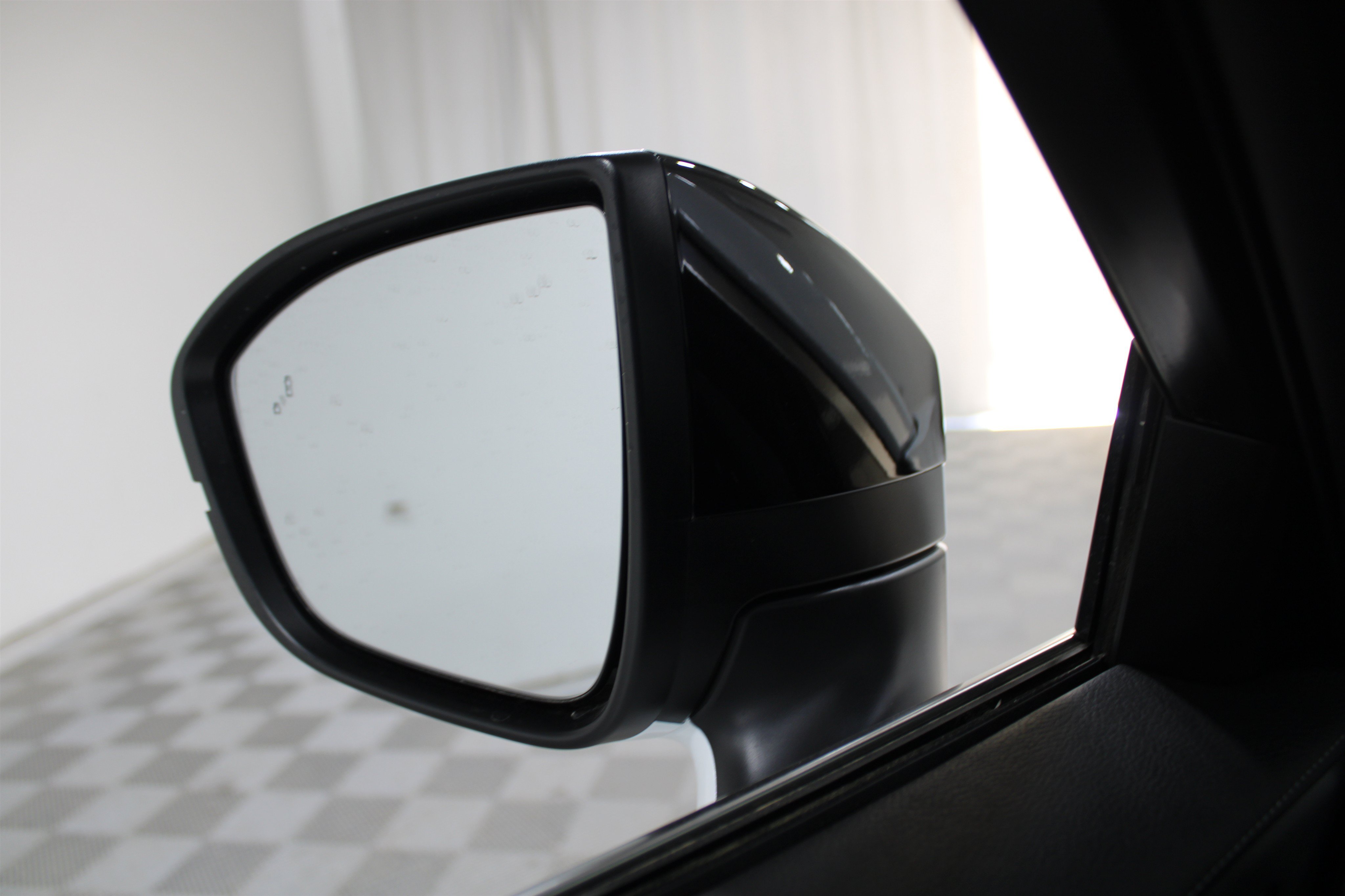Used 2026 Radiant White INFINITI PURE image 18