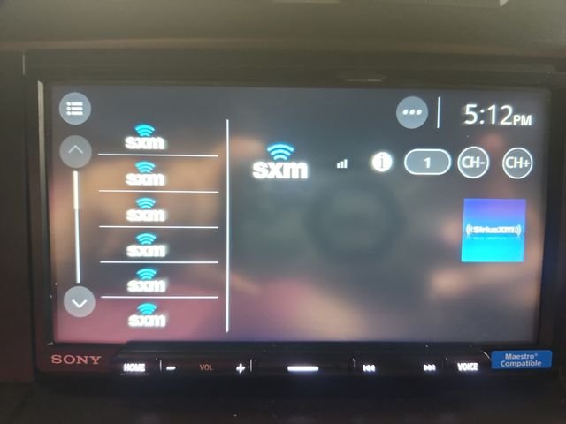 Used 2018 Black Ford XLT image 17