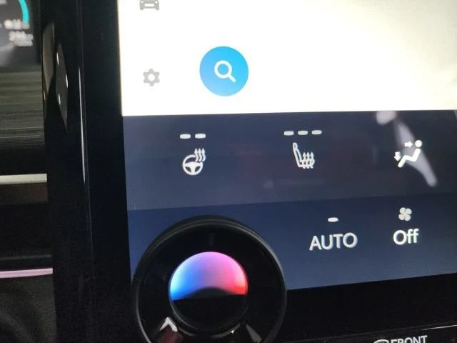 2026 Toyota C-HR XSE - Photo 26