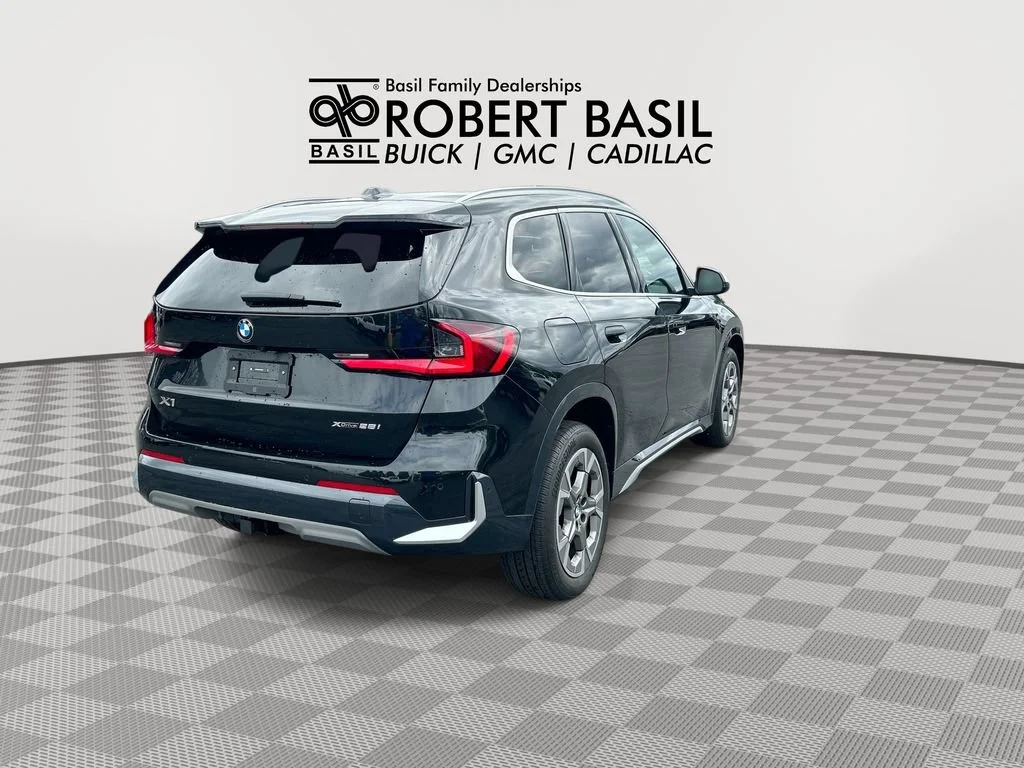 Used 2024 Bk BMW xDrive28i image 8