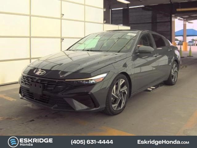 2024 Hyundai Elantra 2.0 Limited IVT's photo