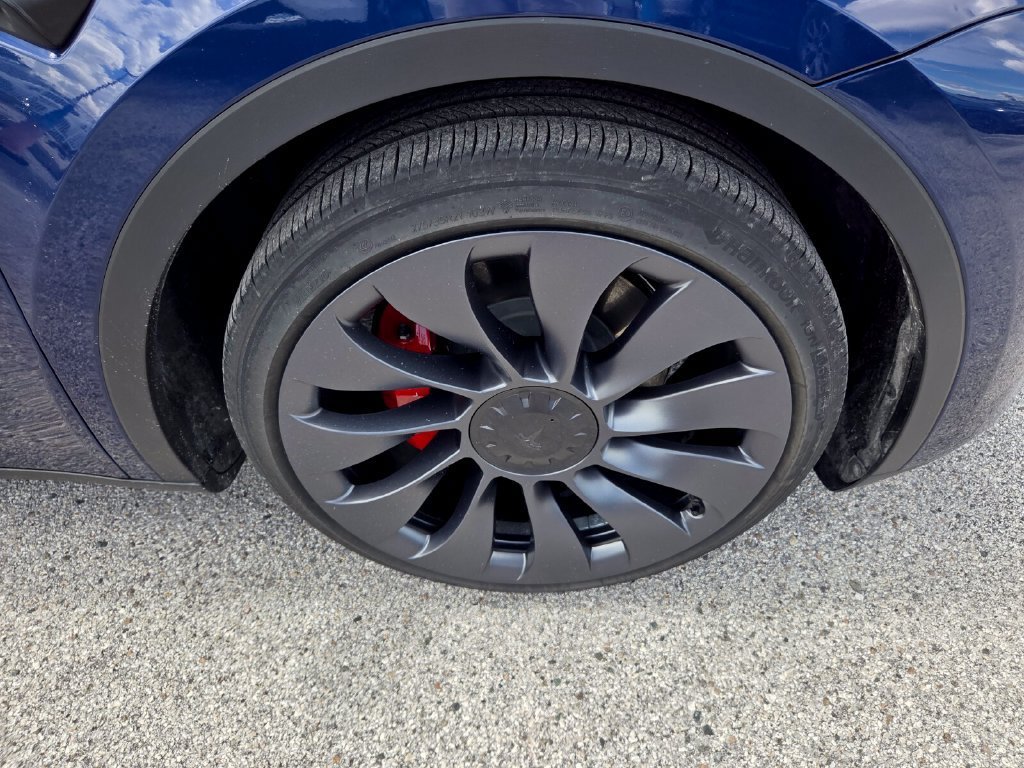 2024 Tesla Model Y Performance - Photo 20