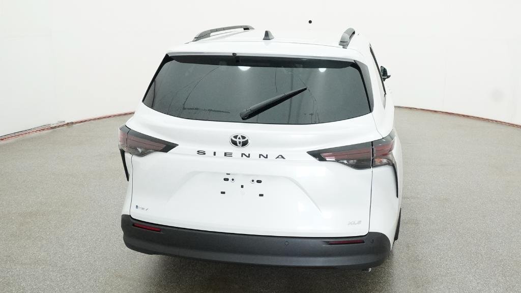 New 2026 Wind Chill Pearl Toyota XLE image 30