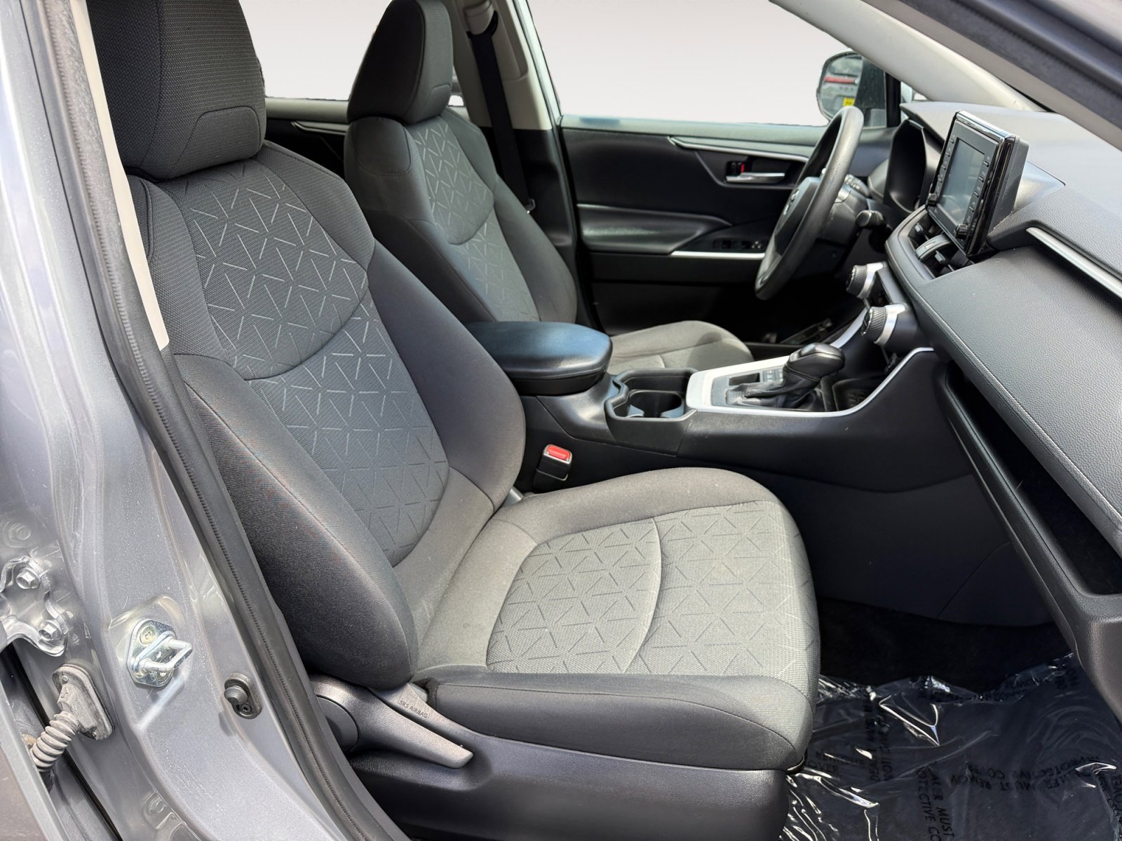 Used 2021 Silver Sky Metallic Toyota XLE image 19