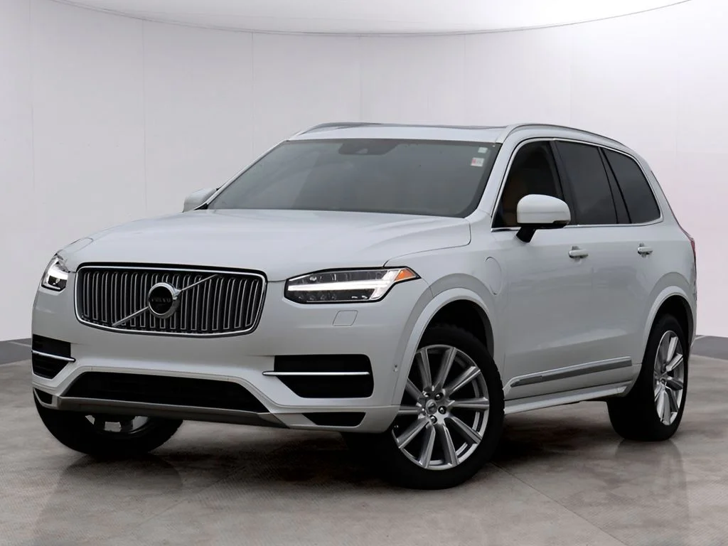 2017 Volvo XC90 T8 Twin Engine Plug-in Inscription's photo