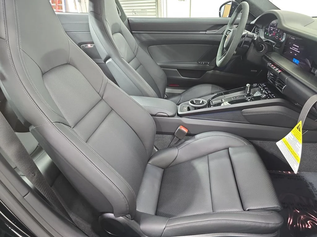 2026 Porsche 911 GTS - Photo 27