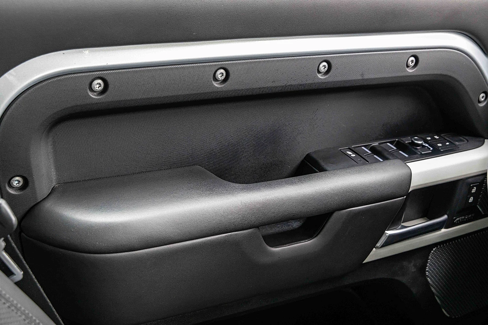 2022 Land Rover Defender XS Edition - Photo 14