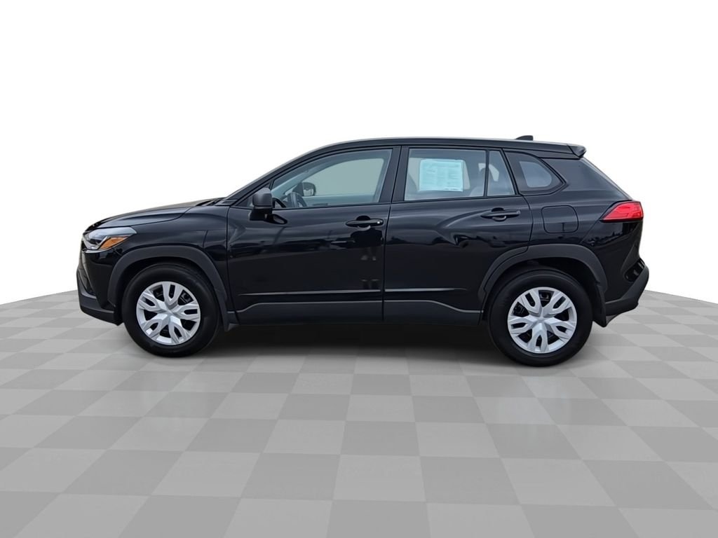 Used 2023 Black Toyota L image 5
