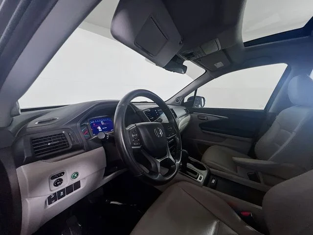 Used 2019  Honda EX-L image 20