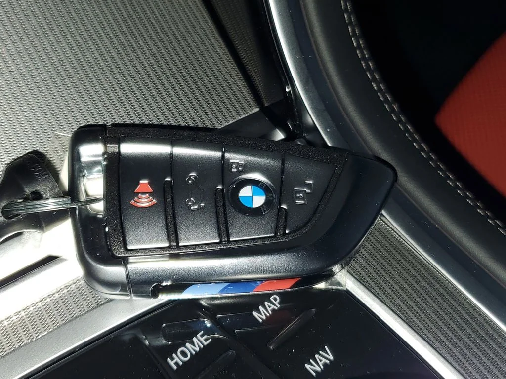 New 2026 Black Sapphire Metallic BMW 840i image 25