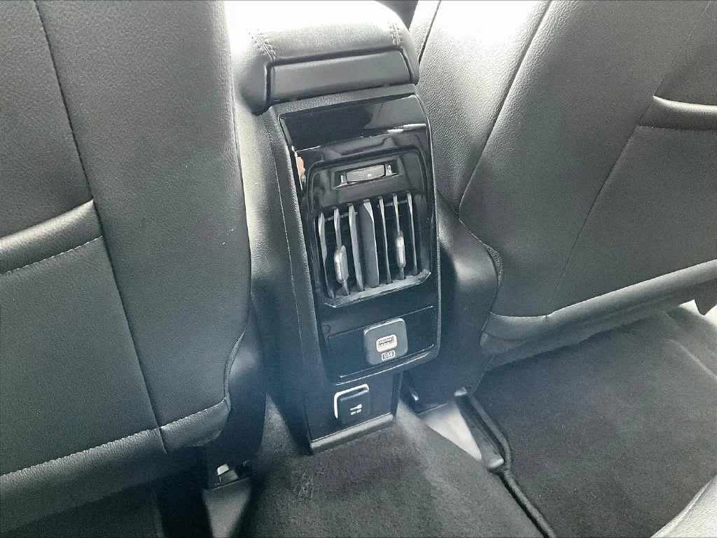 2025 Jeep Compass Limited - Photo 13