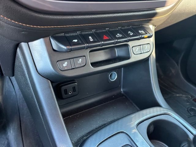 Used 2022 Red GMC AT4 w/Leather image 25