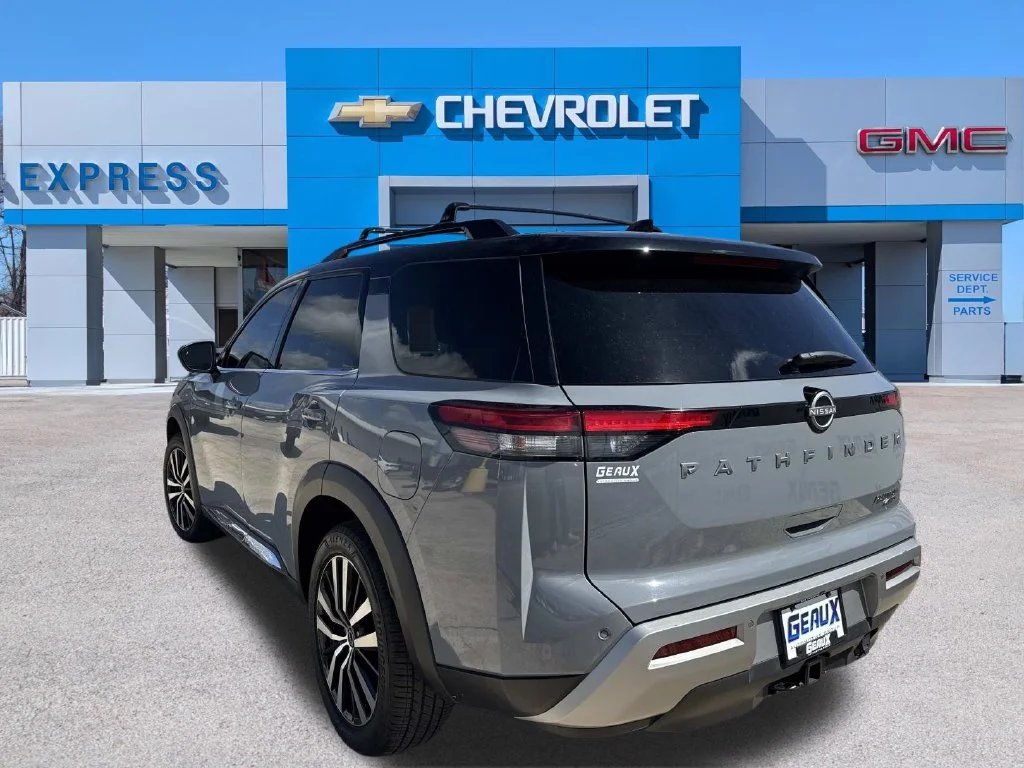 Used 2023 Gray Nissan Platinum image 12