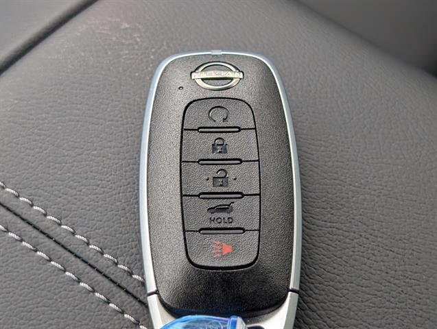 New 2026 Everest White Pearl TriCoat Nissan SV image 29