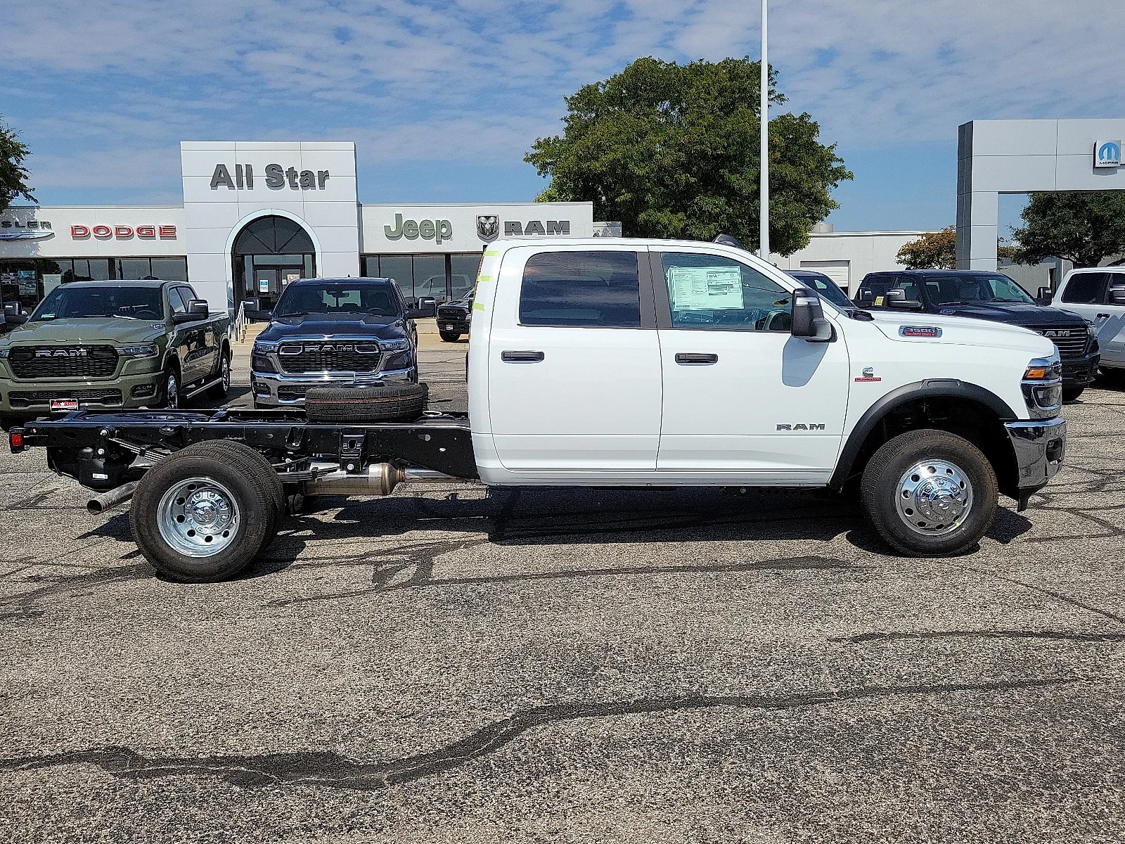 New 2026 Bright White Ram BIG HORN CREW   4X4 60