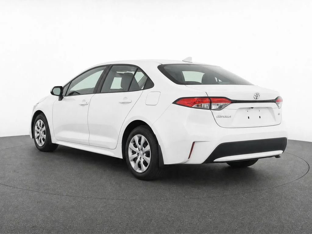 Used 2022 White Toyota LE image 3