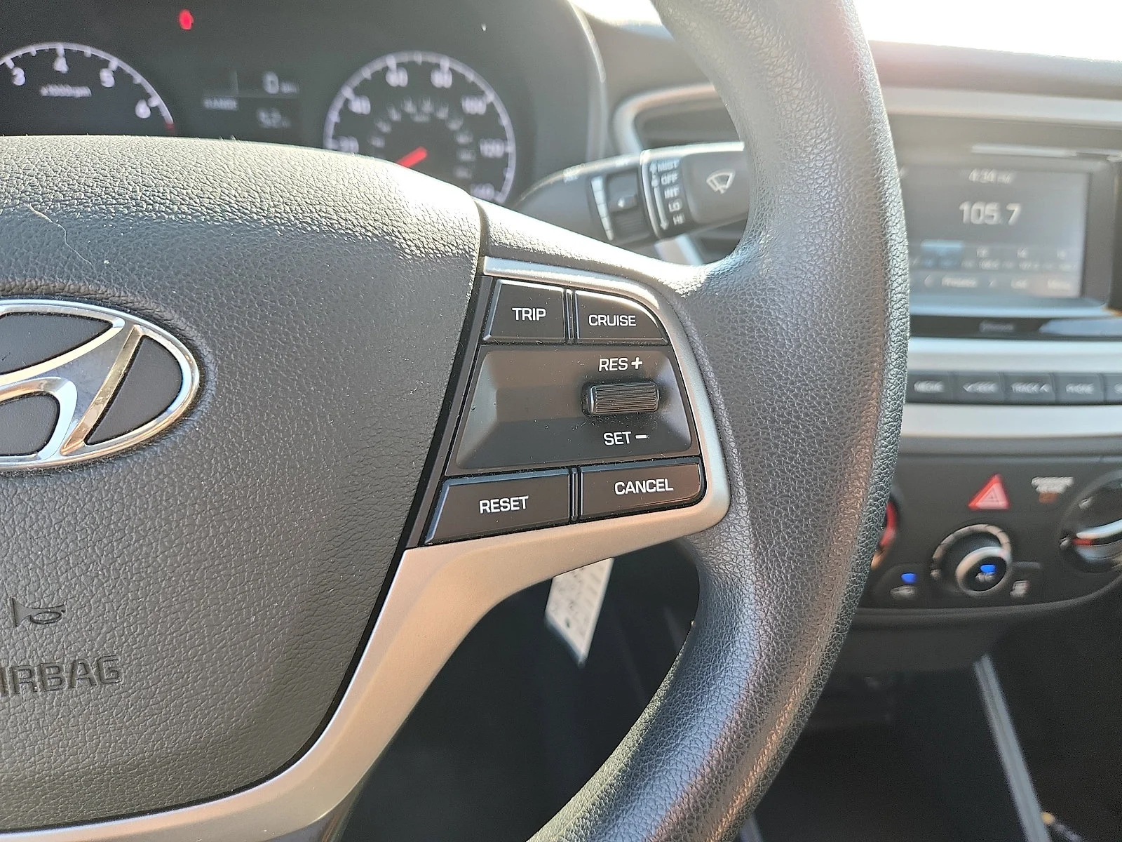 Used 2021 Blue Hyundai SE image 20