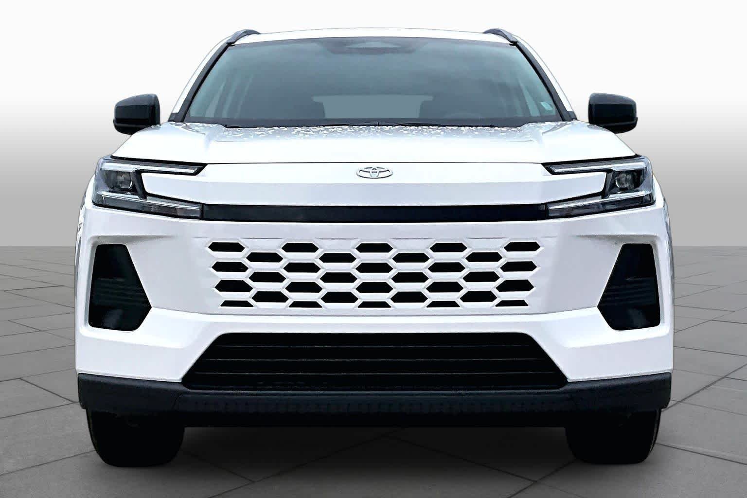 Used 2026 Ice Cap Toyota LE image 4