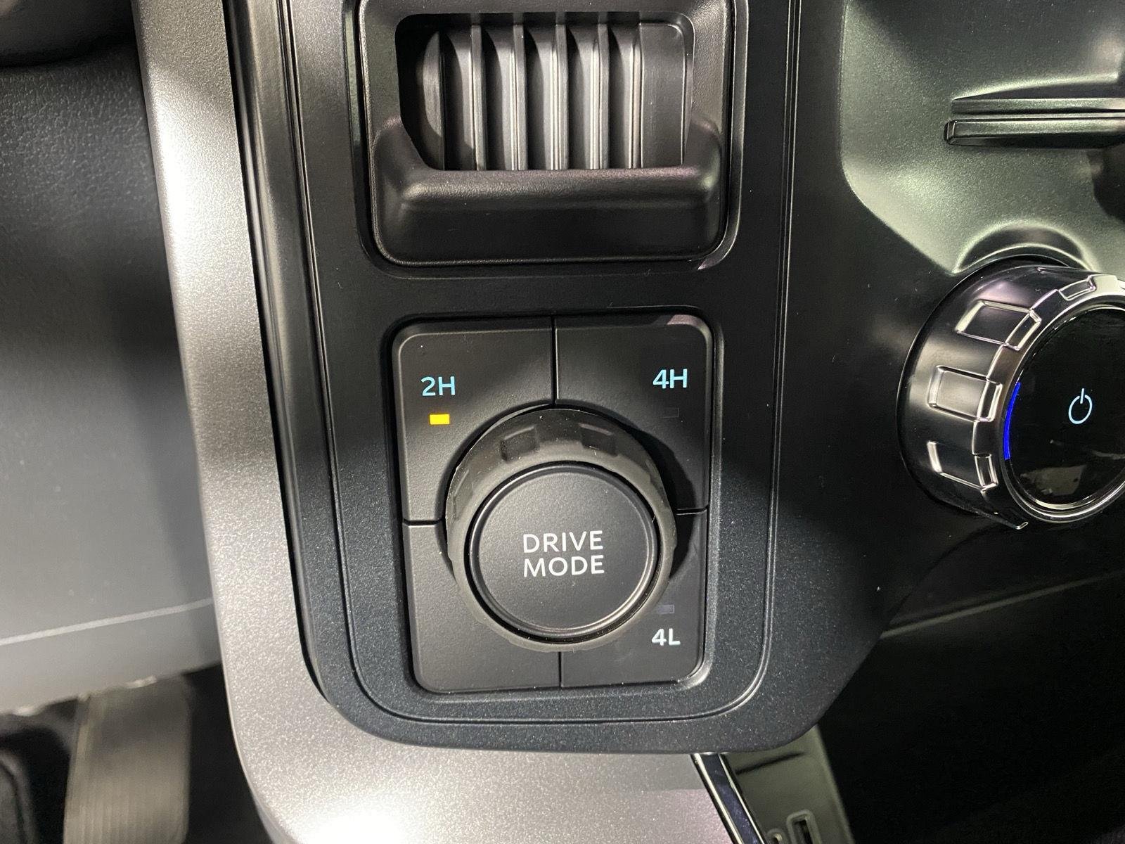 Used 2026 Antimatter Blue Metallic Ford XLT image 15