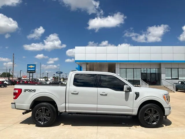 Used 2023 White Ford Lariat image 37