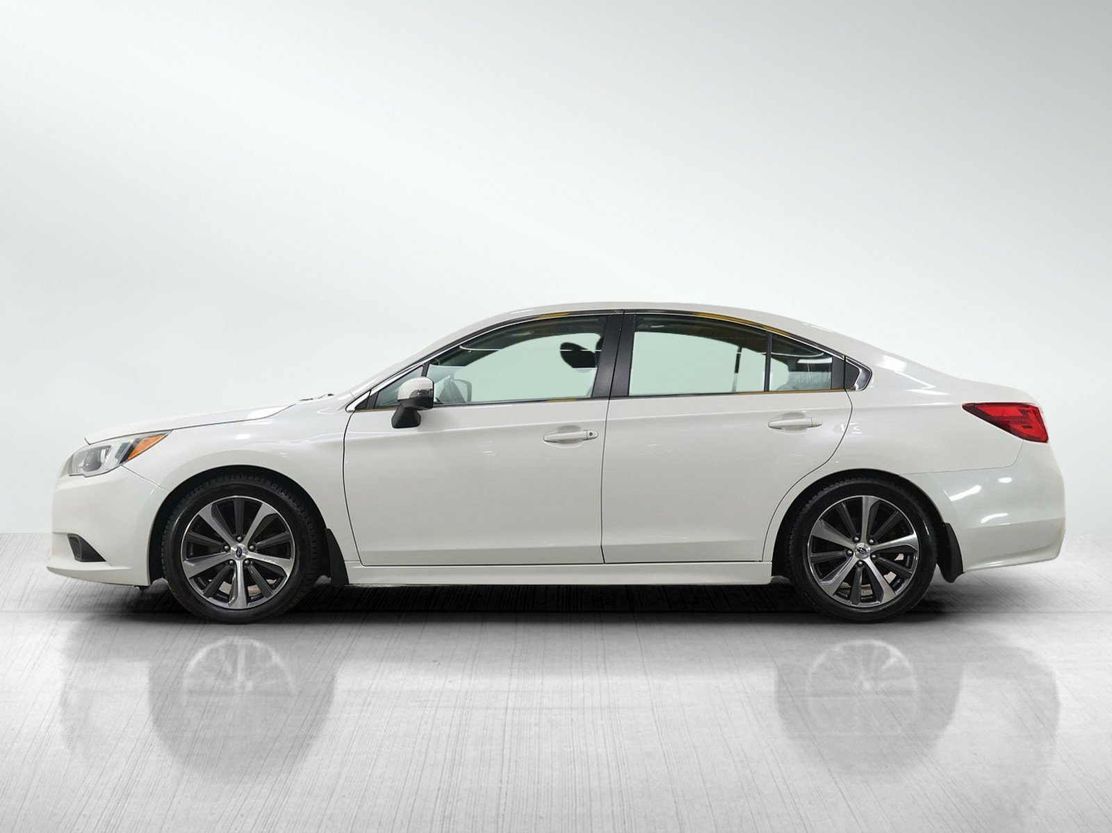 Used 2015 Subaru Legacy 2.5i Limited with VIN 4S3BNBN65F3050032 for sale in Burnsville, Minnesota