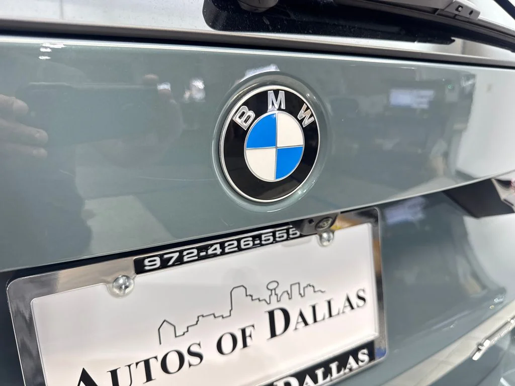 Used 2023 Green BMW xDrive28i image 21