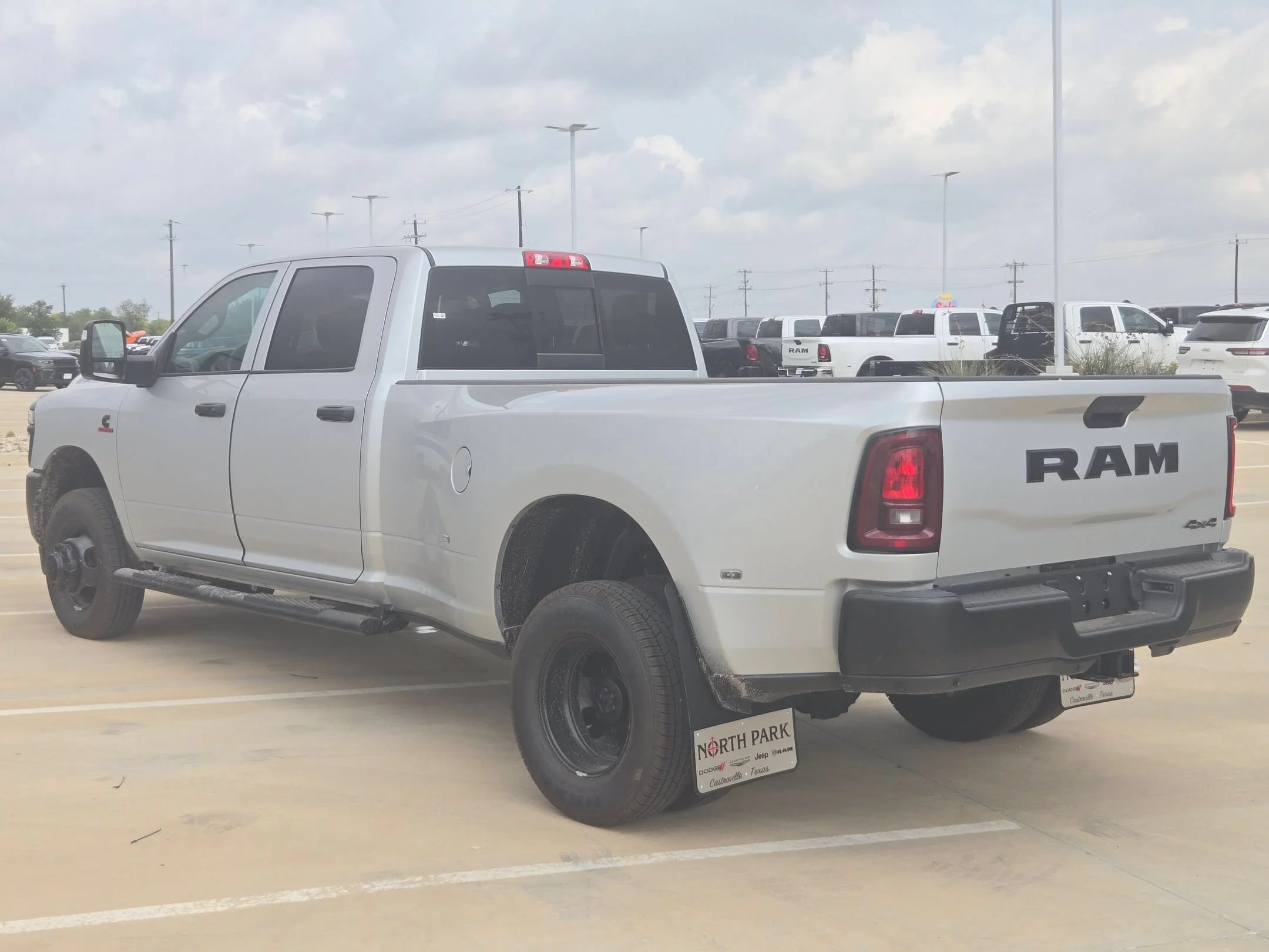 New 2026 Silver-Zynith Exterior Paint RAM Tradesman image 5
