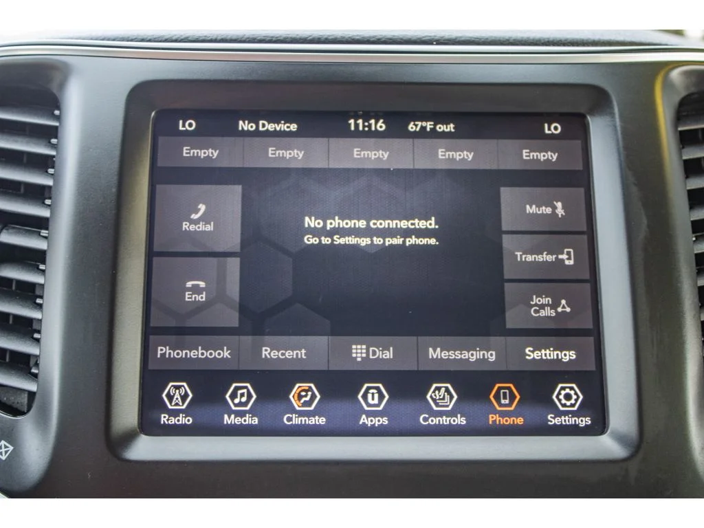 Used 2021 Sting-Gray Clearcoat Jeep Latitude Lux image 47