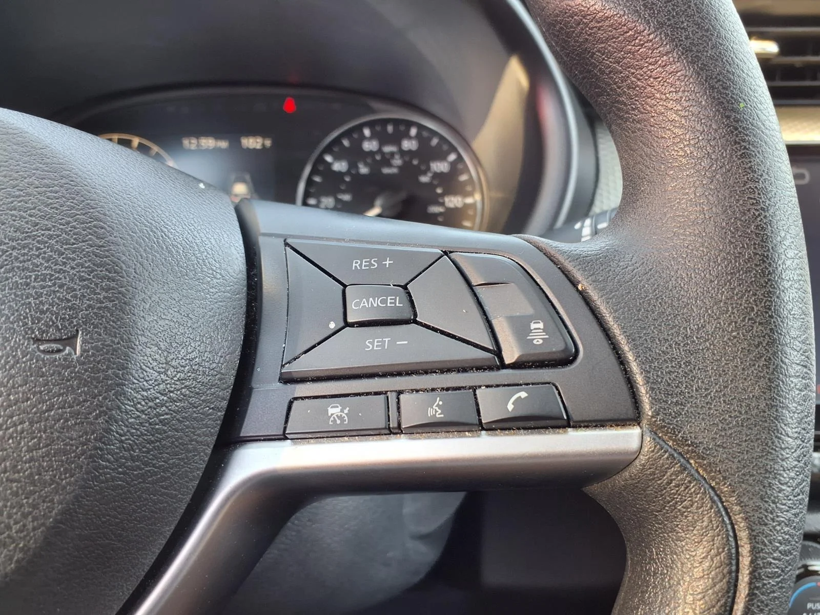 Used 2022 Boulder Gray Pearl Nissan SV image 13