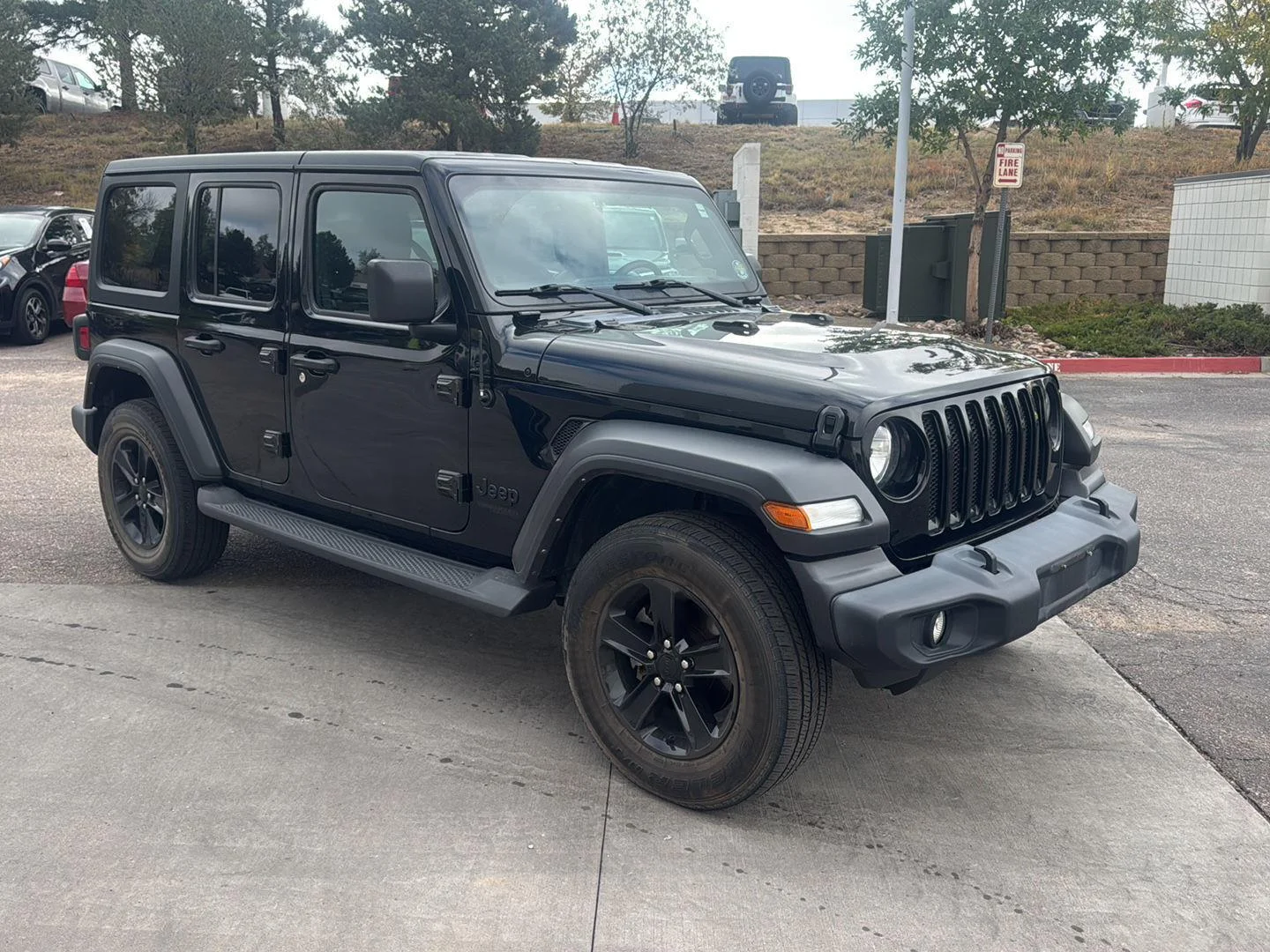 Used 2022 Black Clearcoat Jeep Unlimited Sport Altitude image 3