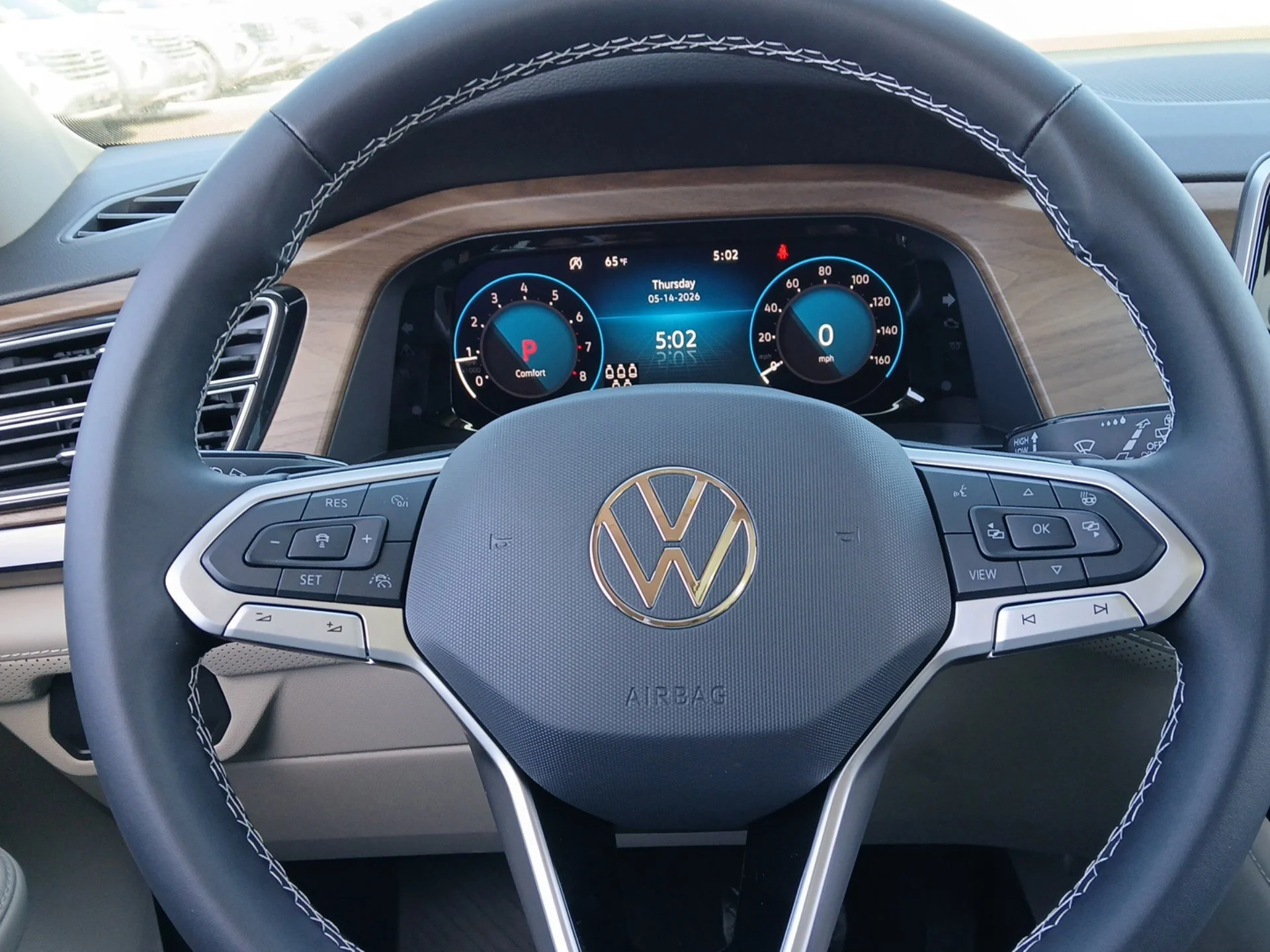 New 2026 Deep Black Pearl Volkswagen 2.0T SE W/TECHNOLOGY image 11