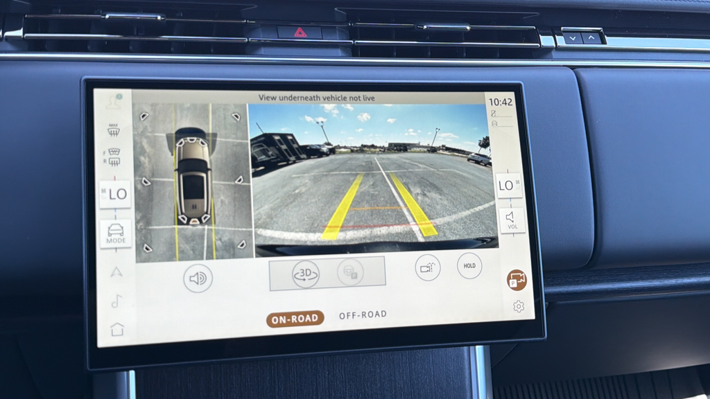 New 2026 Santorini Black Land Rover SE image 25
