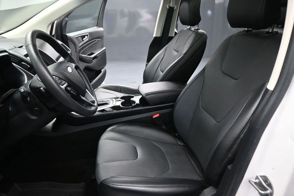 Used 2018 White Ford Titanium image 9