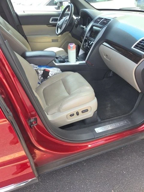 Used 2015 Red Ford Limited image 15