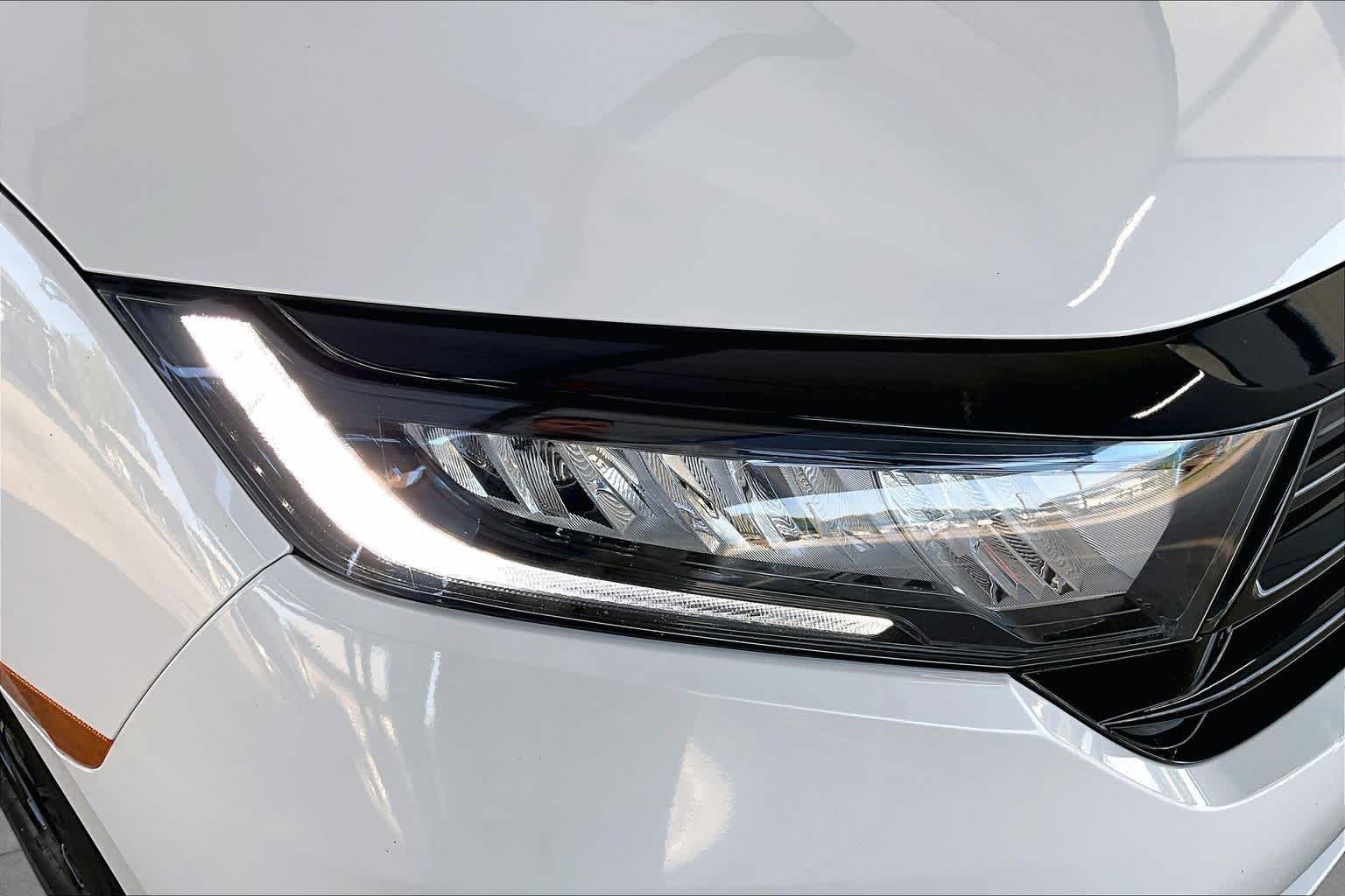 Used 2023 Platinum White Pearl Honda Sport image 28