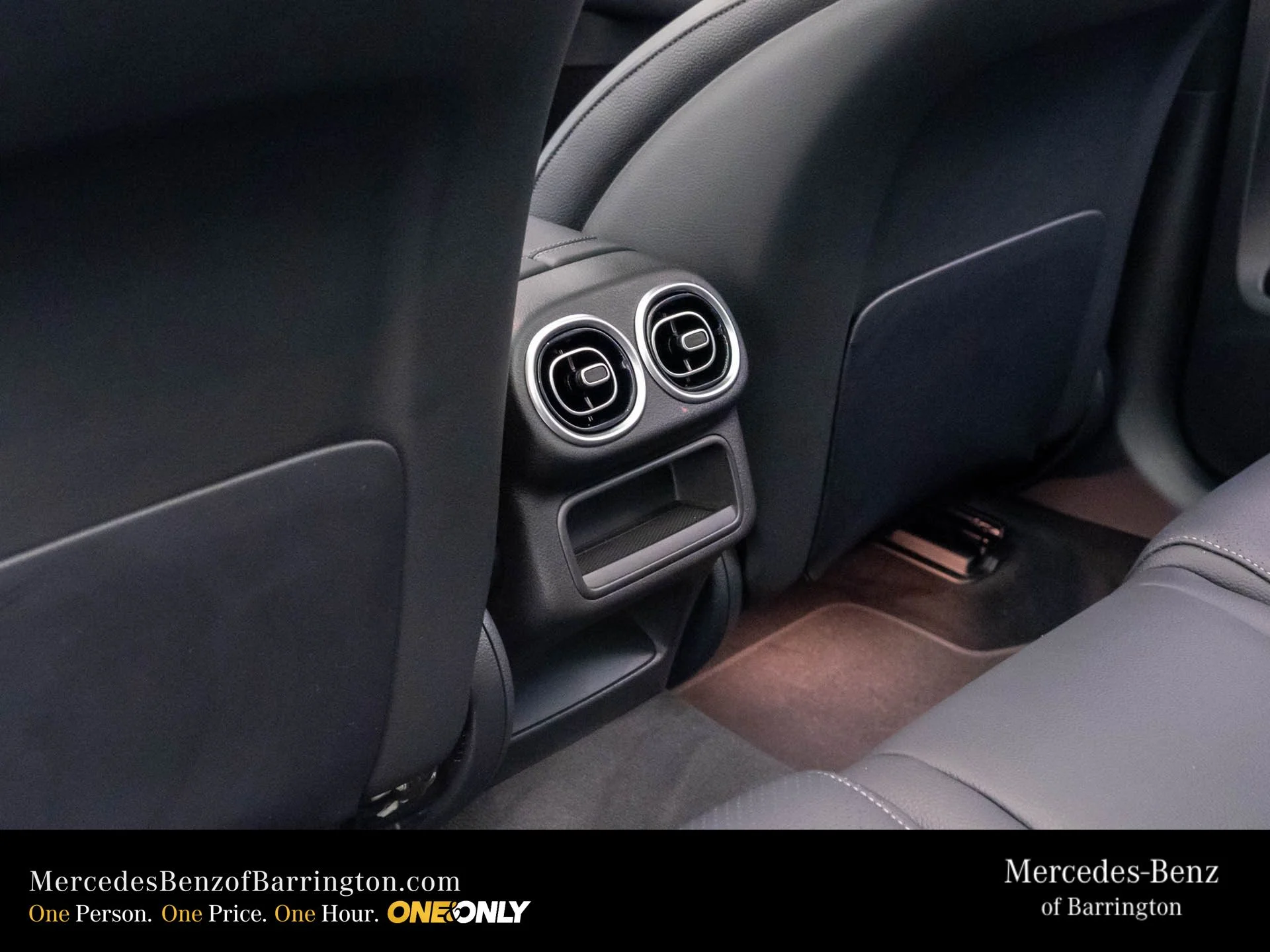 New 2026 Black Mercedes-Benz GLC 300 image 20