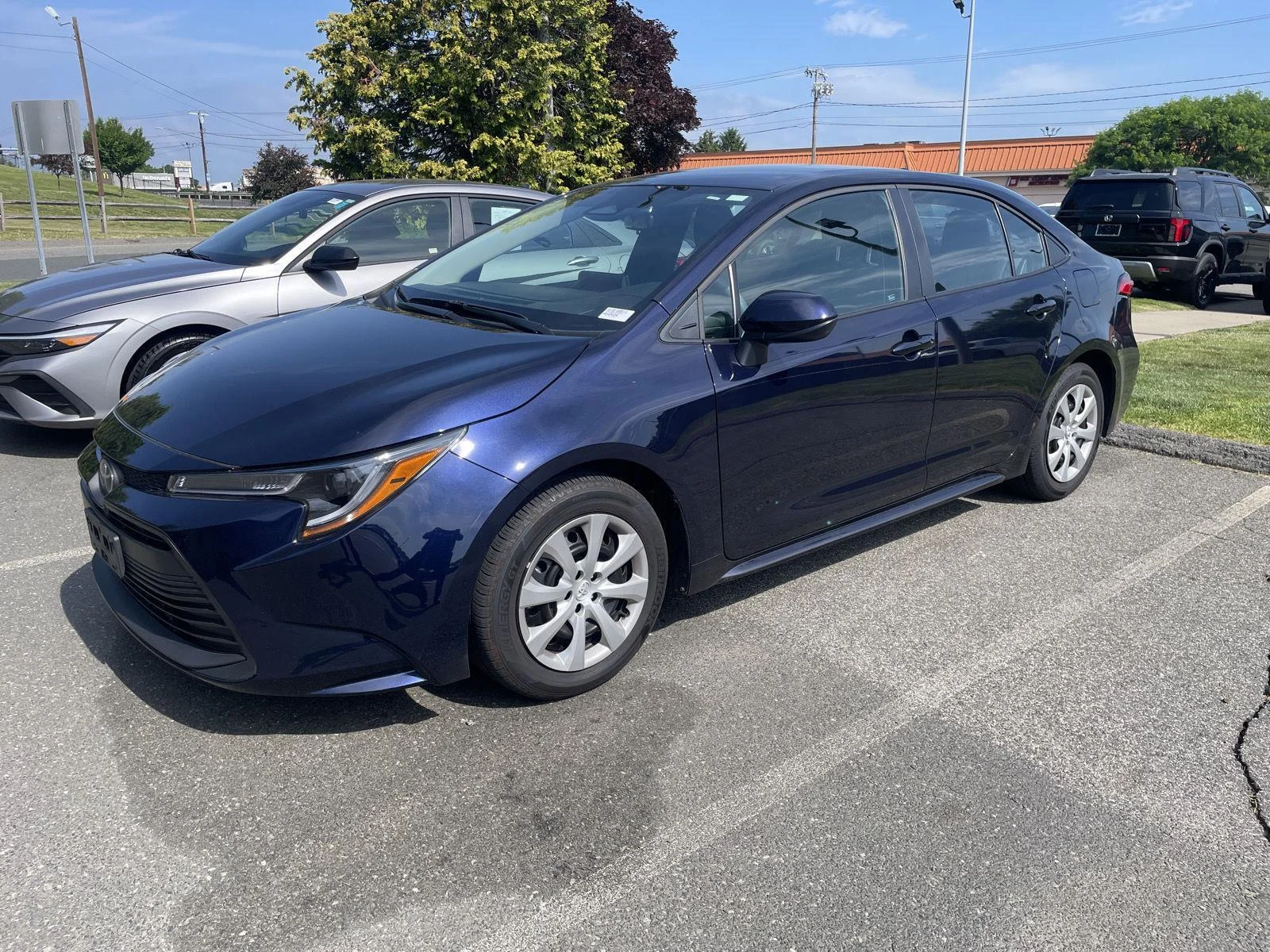 Used 2025 Blueprint Toyota LE image 3