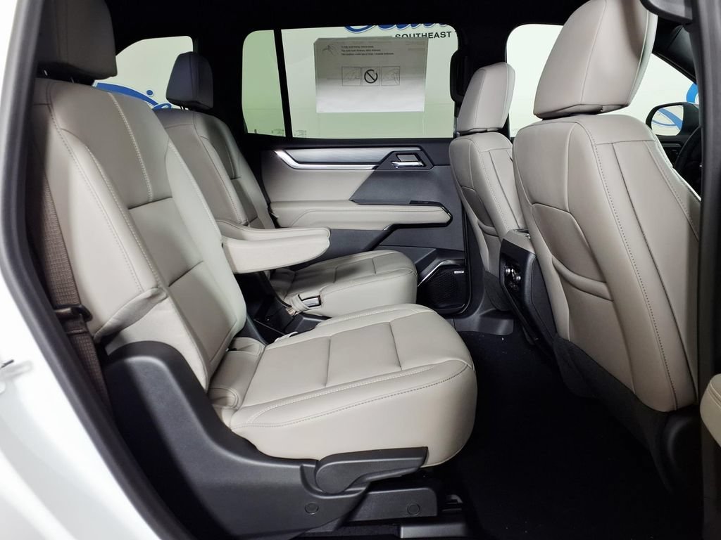 2026 GMC Acadia Elevation - Photo 11