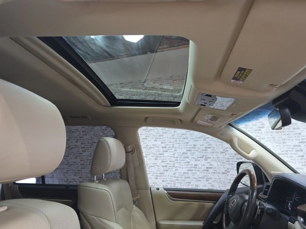 Used 2019 Black Onyx Lexus 570 image 13